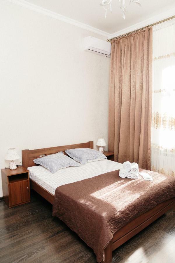 Mini Otel Cozy Patio Odessa Exterior photo